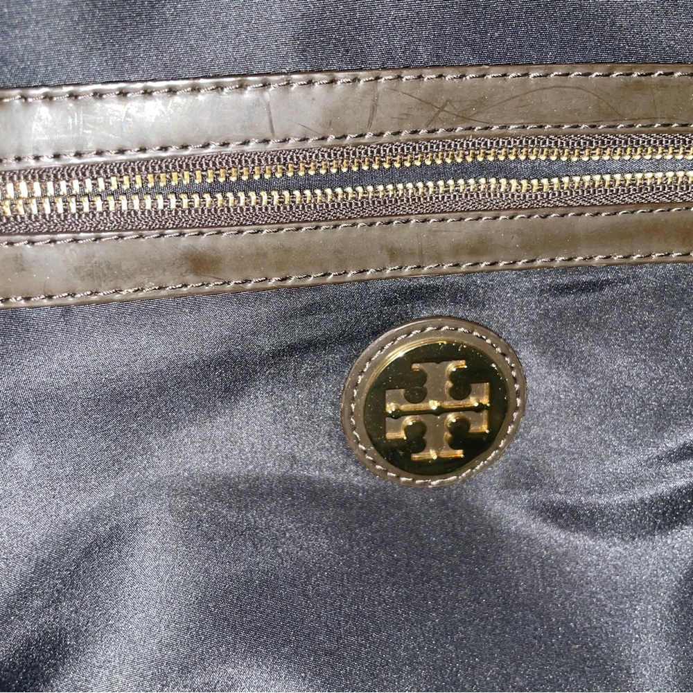 Beautiful large Tory Burch Black Leather Tote Bag - Weekend or Work bag - Picture 12 of 14